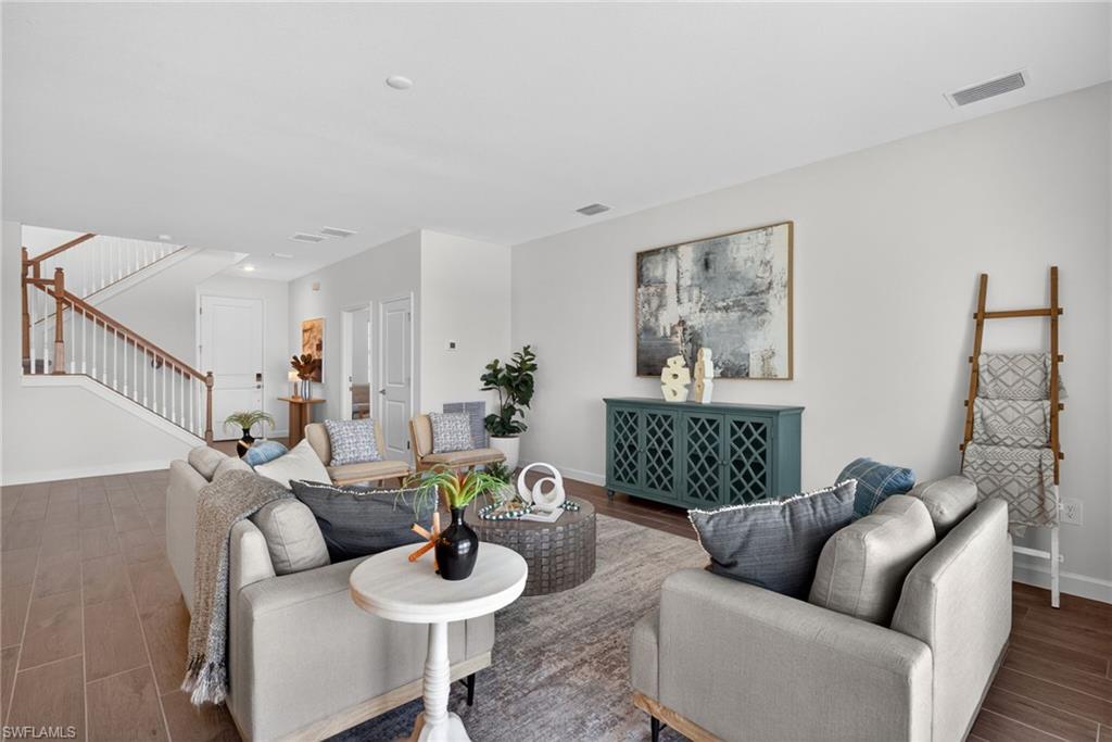 TUCKERS COVE - Residential