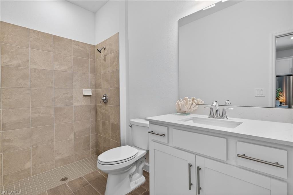 TUCKERS COVE - Residential