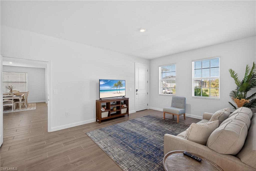 TUCKERS COVE - Residential