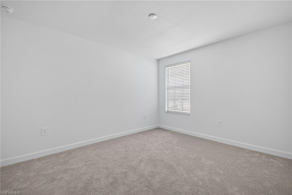 TUCKERS COVE - Residential