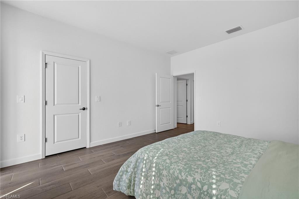 TUCKERS COVE - Residential