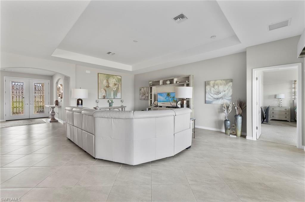 PORTICO - Residential