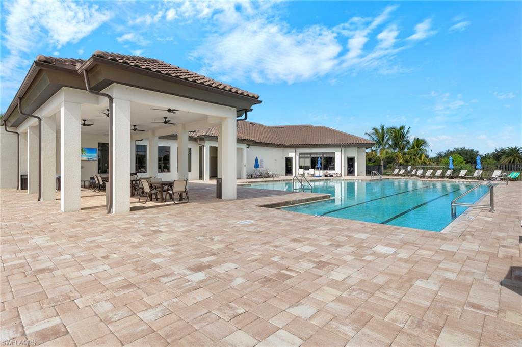 PORTICO - Residential