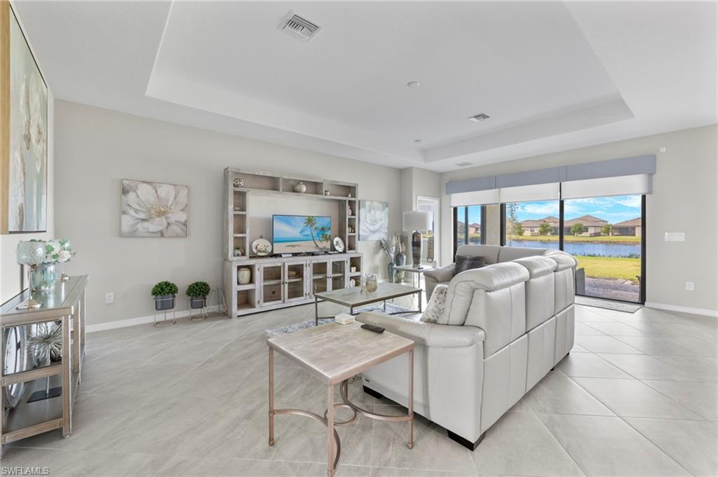 PORTICO - Residential