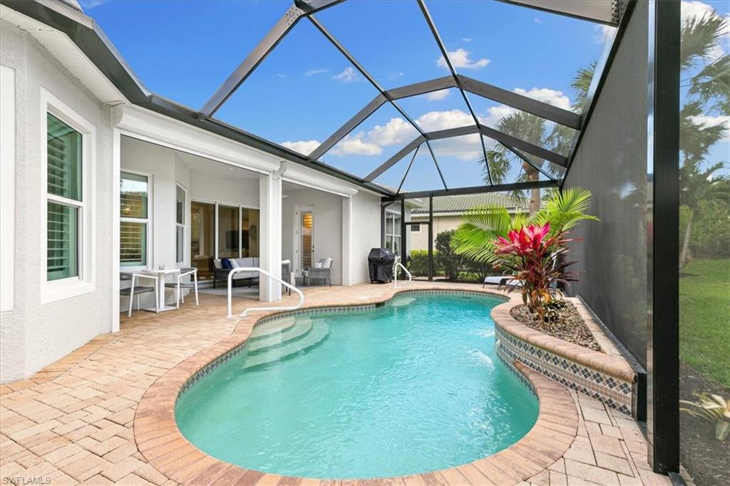 MUSTANG ISLAND - Residential