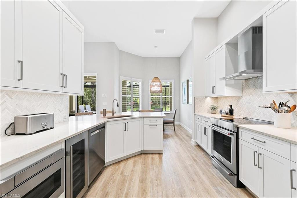 MUSTANG ISLAND - Residential