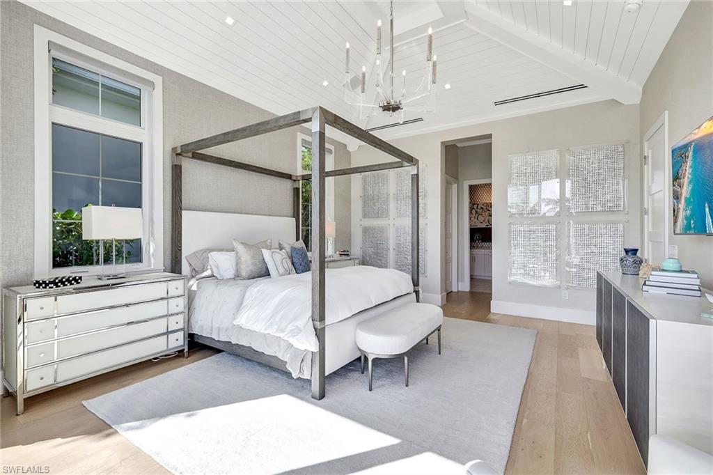 OYSTER HARBOR - Residential