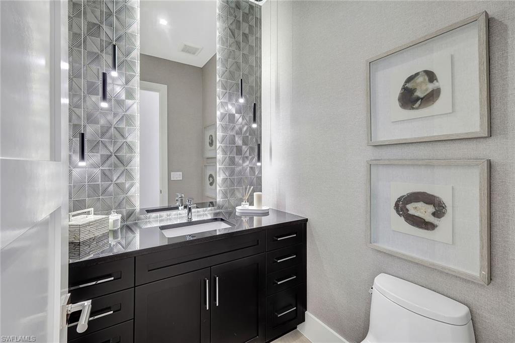 OYSTER HARBOR - Residential