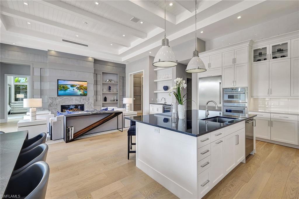 OYSTER HARBOR - Residential