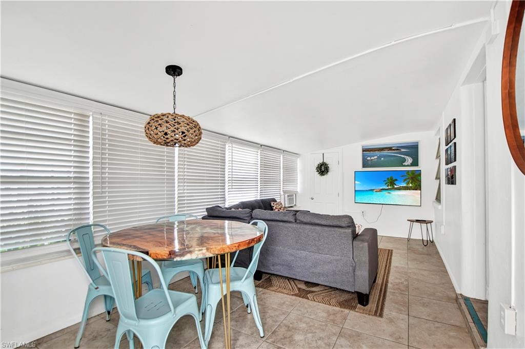 ISLES OF CAPRI - Residential