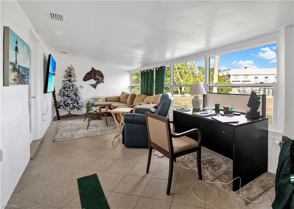 ISLES OF CAPRI - Residential