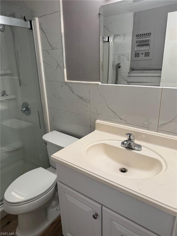 FIRST KINGS PT CONDOMINIUM - Residential