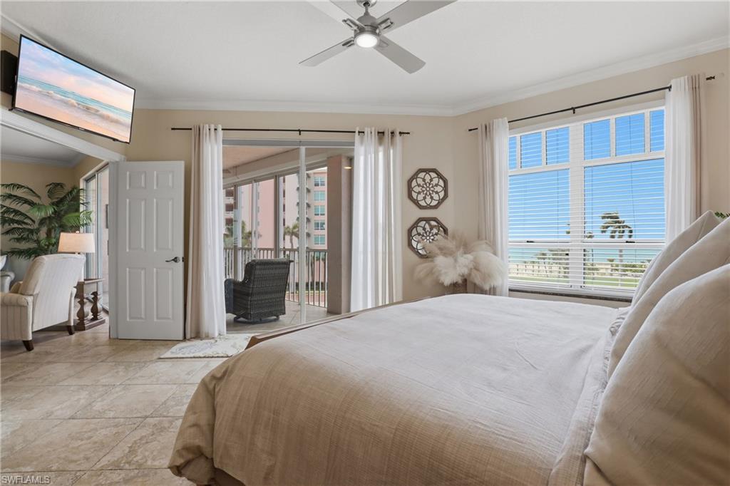 BAREFOOT BEACH CLUB - Residential