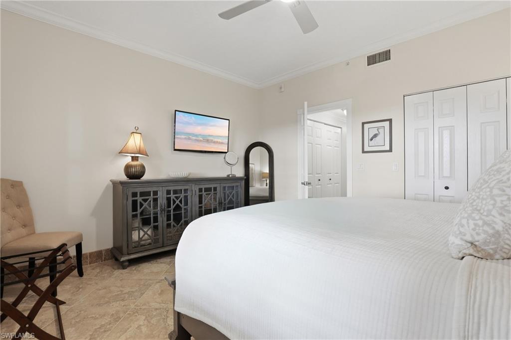 BAREFOOT BEACH CLUB - Residential