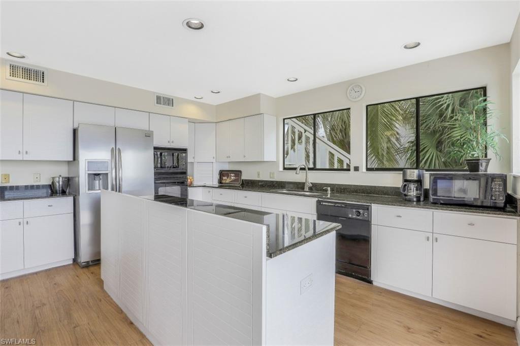 GRAND OLE MAN - Residential