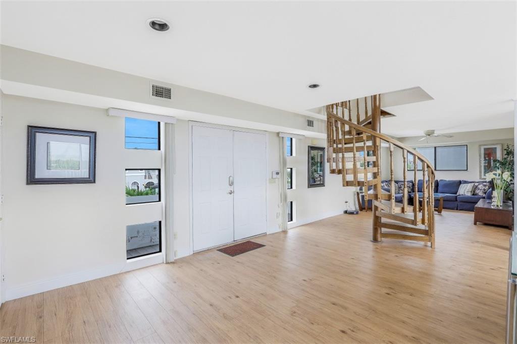 GRAND OLE MAN - Residential