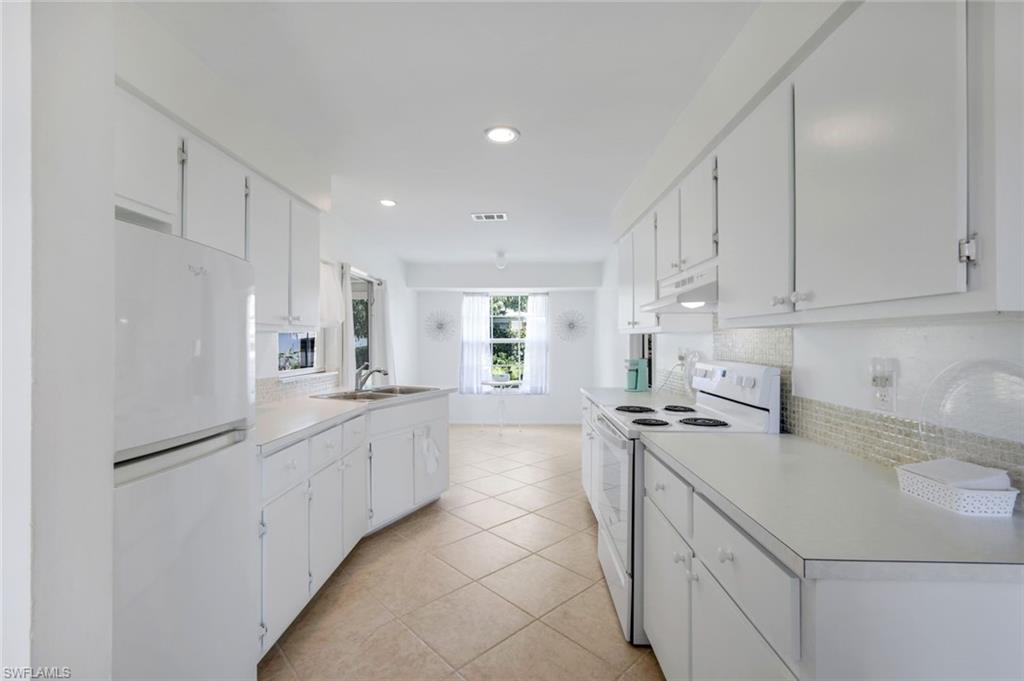 LELY VILLAS - Residential