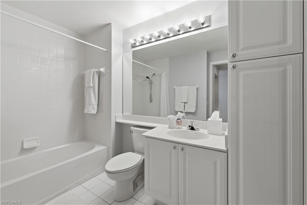 PEBBLE CREEK - Residential Lease