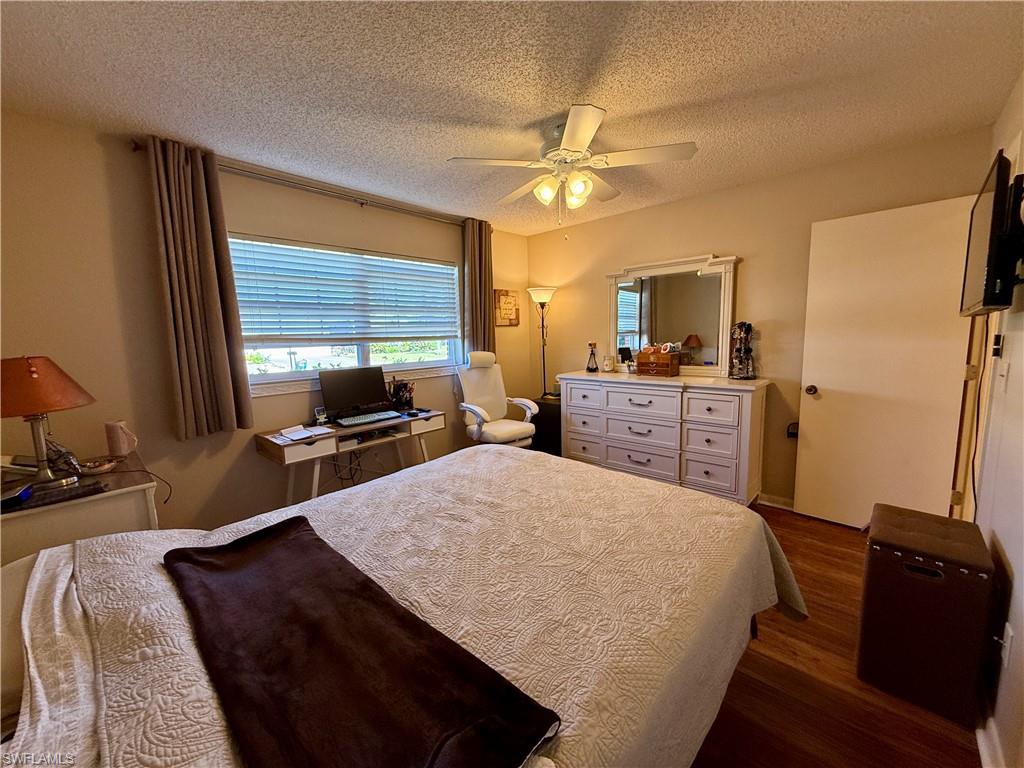 MYERLEE ESQUIRE COURTS CONDO - Residential