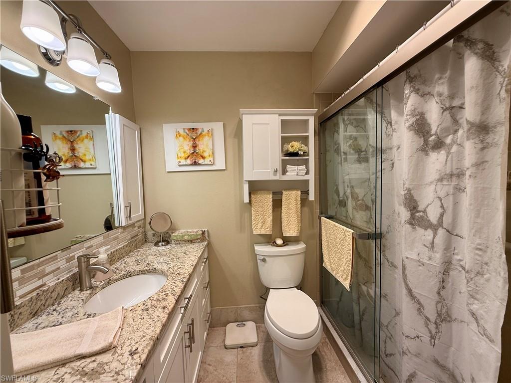 MYERLEE ESQUIRE COURTS CONDO - Residential