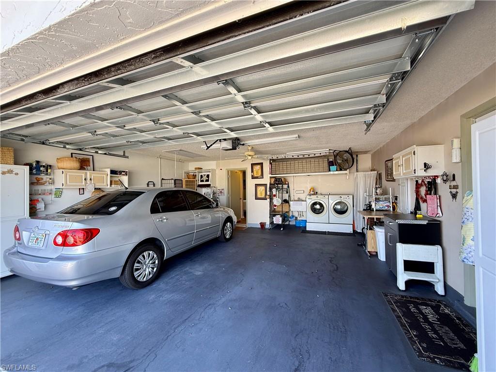 MYERLEE ESQUIRE COURTS CONDO - Residential