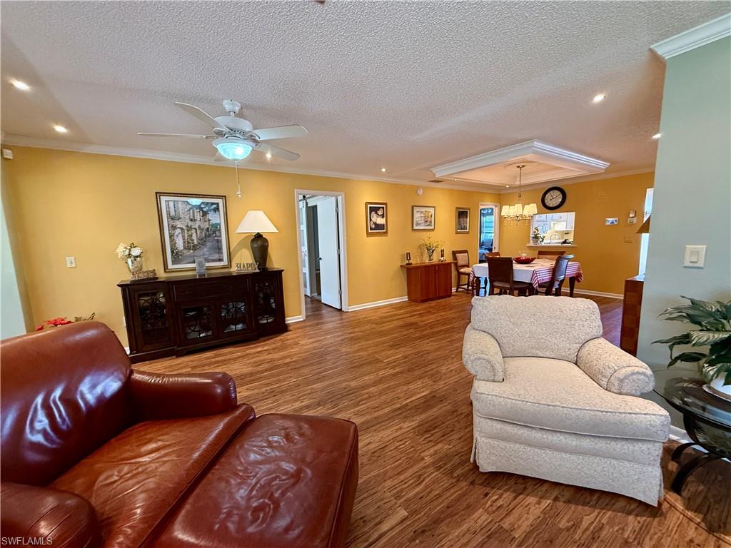 MYERLEE ESQUIRE COURTS CONDO - Residential