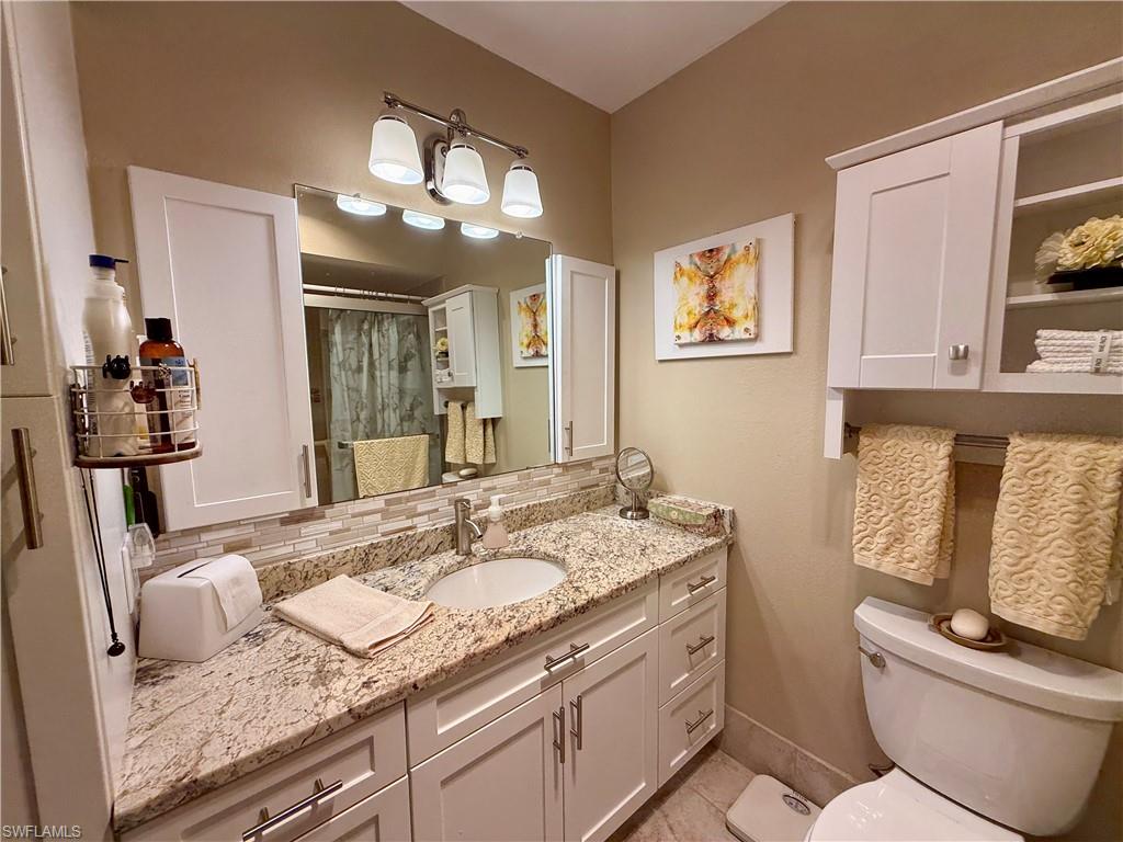 MYERLEE ESQUIRE COURTS CONDO - Residential