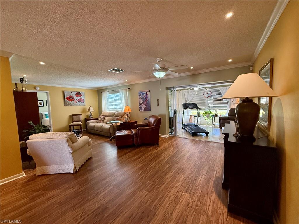 MYERLEE ESQUIRE COURTS CONDO - Residential