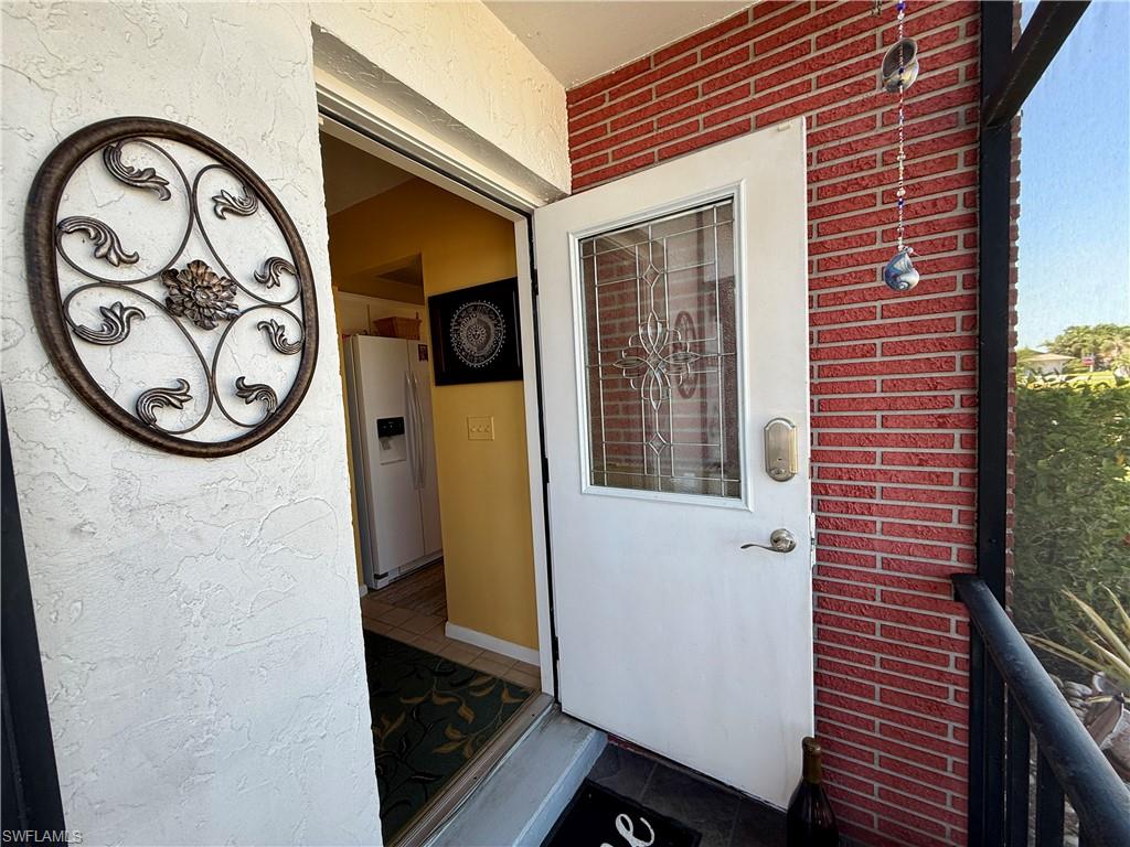 MYERLEE ESQUIRE COURTS CONDO - Residential