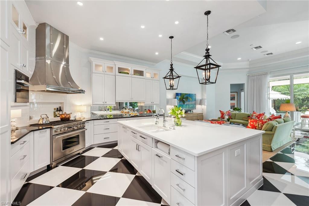 MAHOGANY BEND - Residential