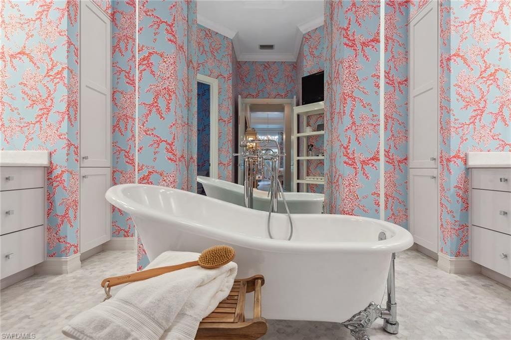 MAHOGANY BEND - Residential