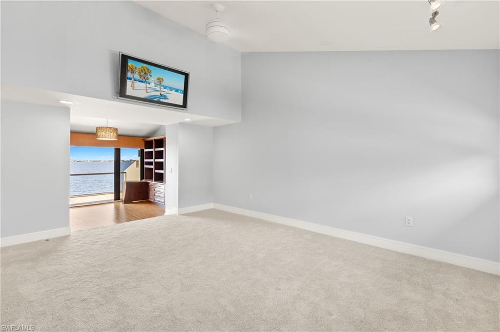 HARBORTOWN - Residential