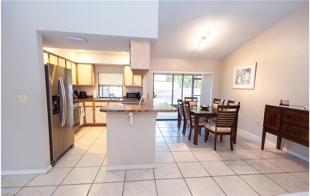 SAN CARLOS PARK - Residential