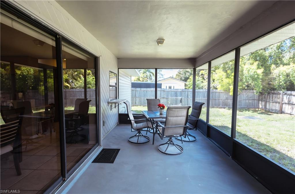 SAN CARLOS PARK - Residential