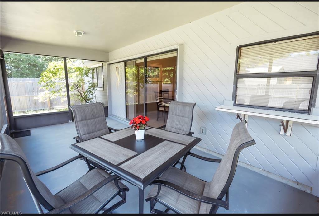 SAN CARLOS PARK - Residential