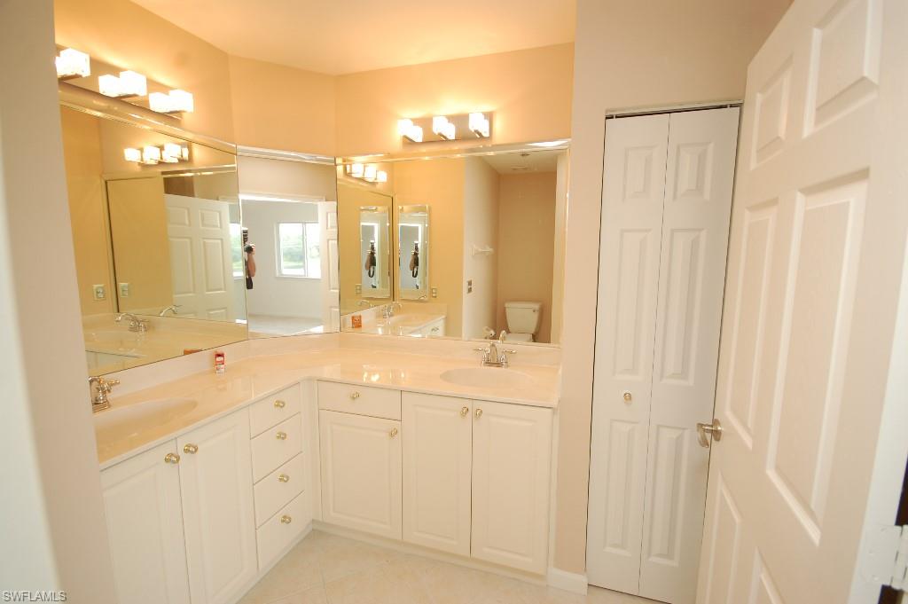 ENCLAVE AT CYPRESS LAKE CONDO - Residential