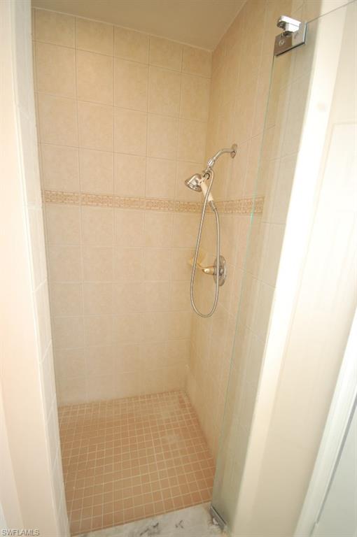 ENCLAVE AT CYPRESS LAKE CONDO - Residential