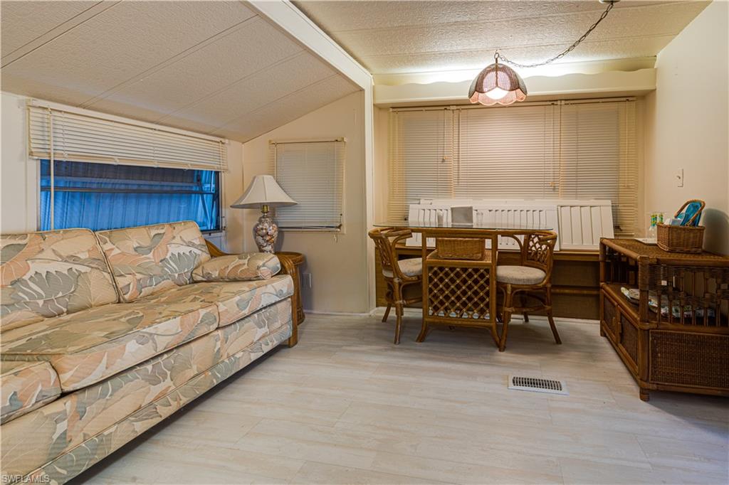 IMPERIAL WILDERNESS - Residential