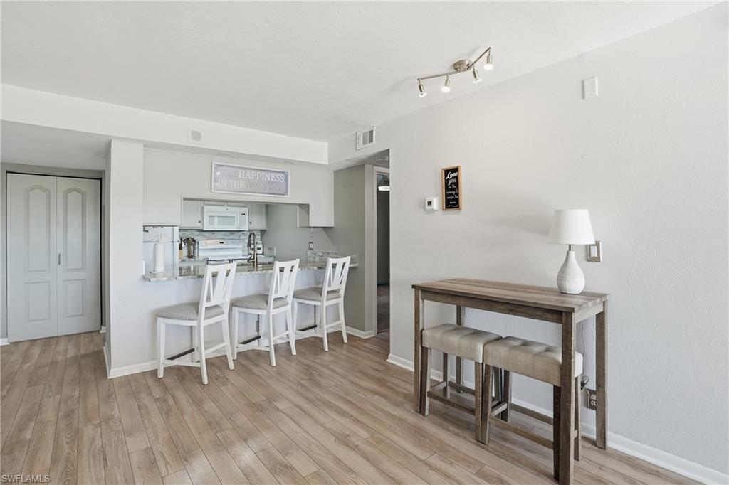 PALM BEACH LANDINGS - Residential