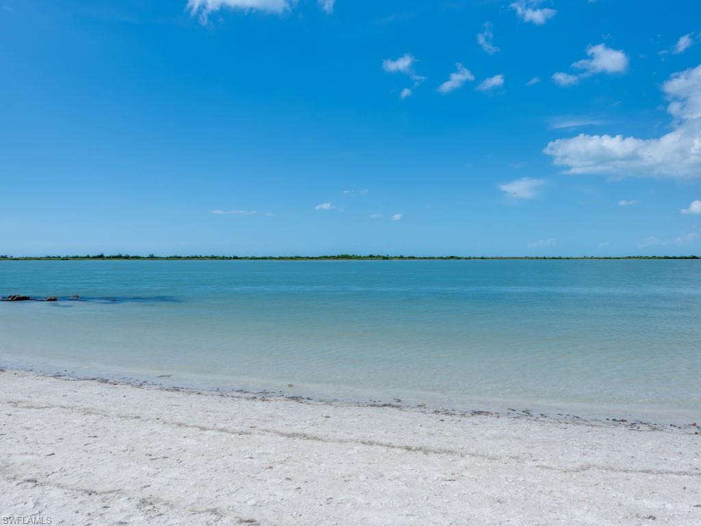 HIDEAWAY BEACH - Residential