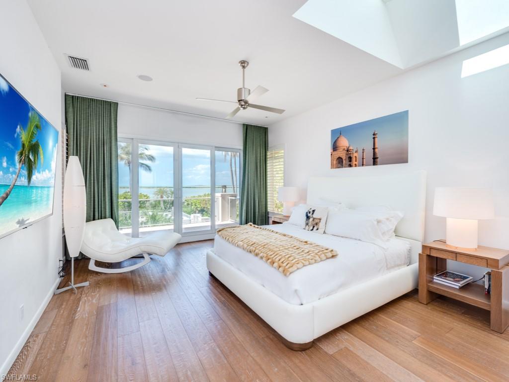 HIDEAWAY BEACH - Residential