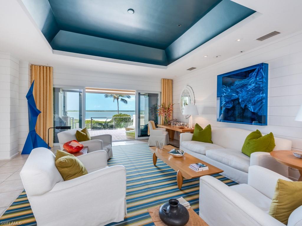 HIDEAWAY BEACH - Residential