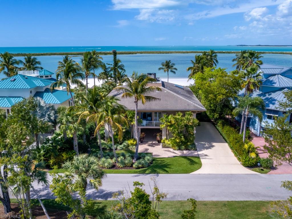 HIDEAWAY BEACH - Residential