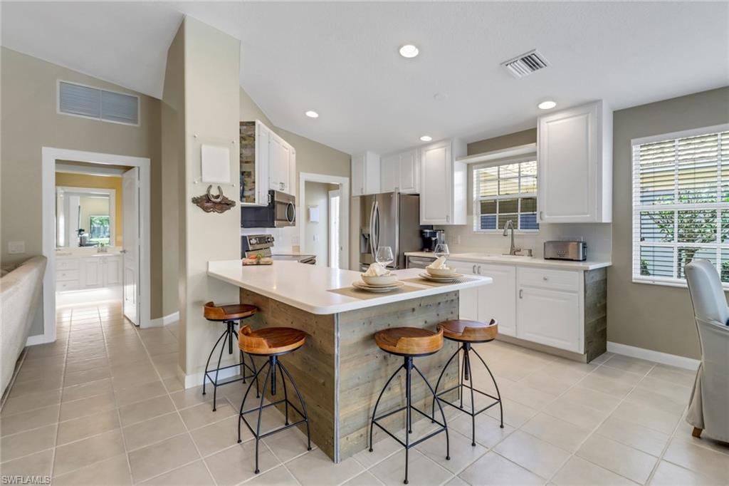 ISLAND WALK - Residential