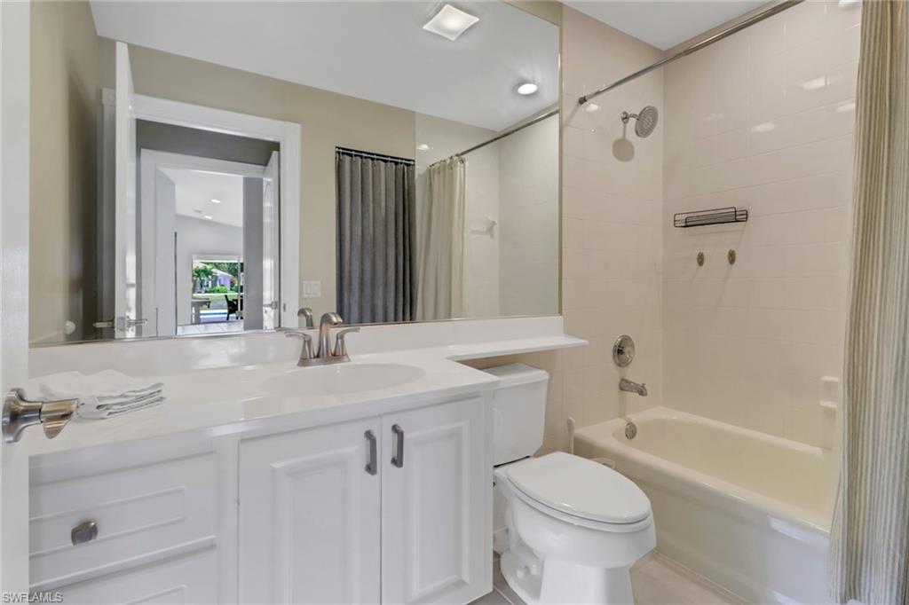 ISLAND WALK - Residential