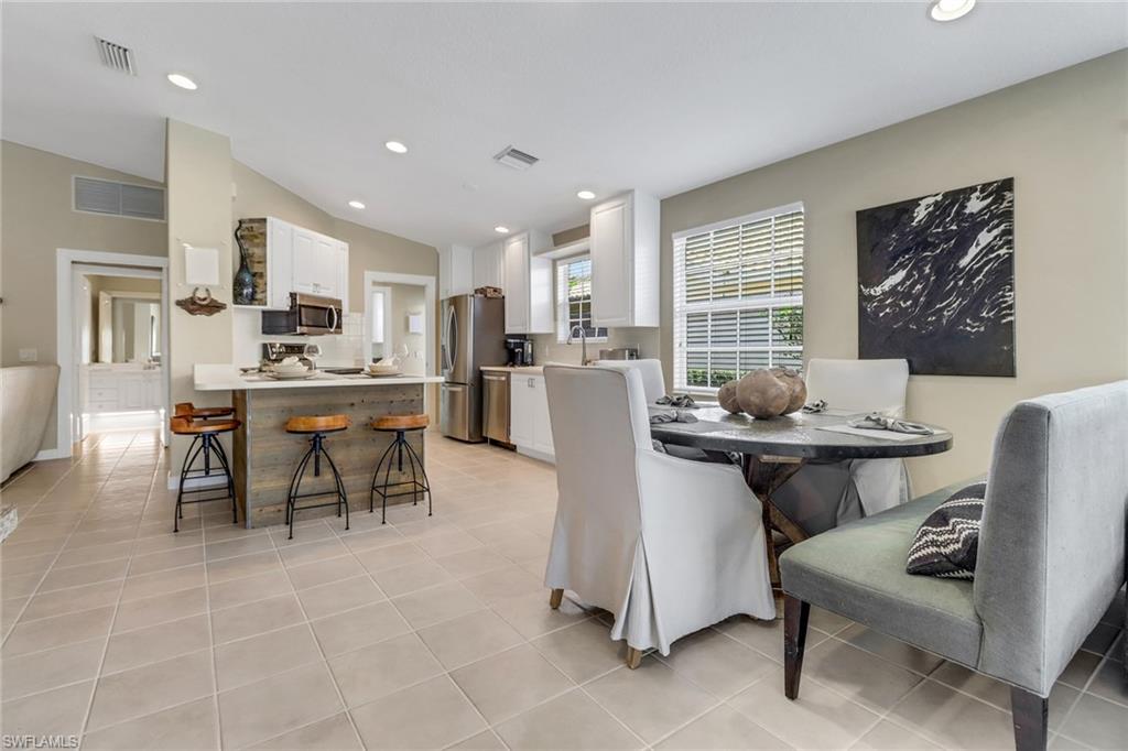 ISLAND WALK - Residential