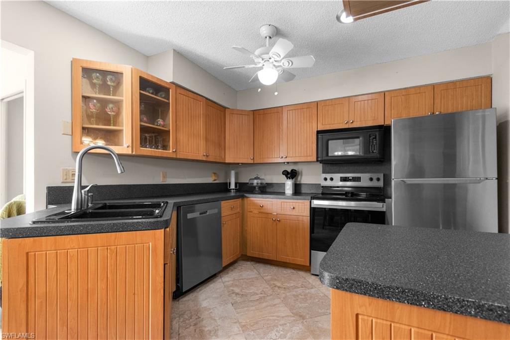 HIDDEN GARDENS - Residential