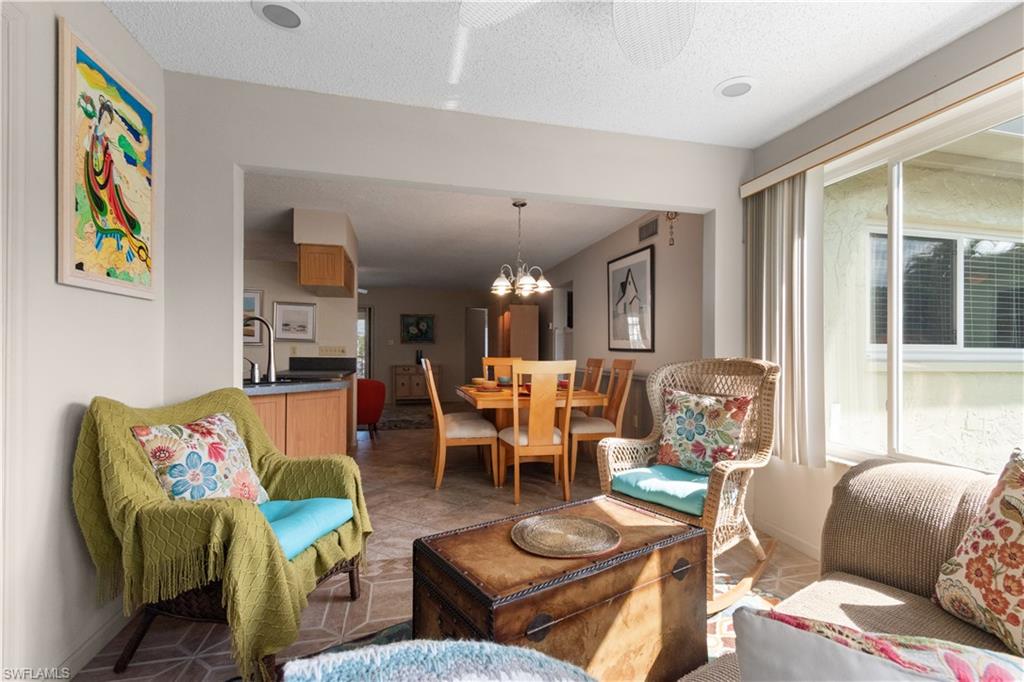 HIDDEN GARDENS - Residential