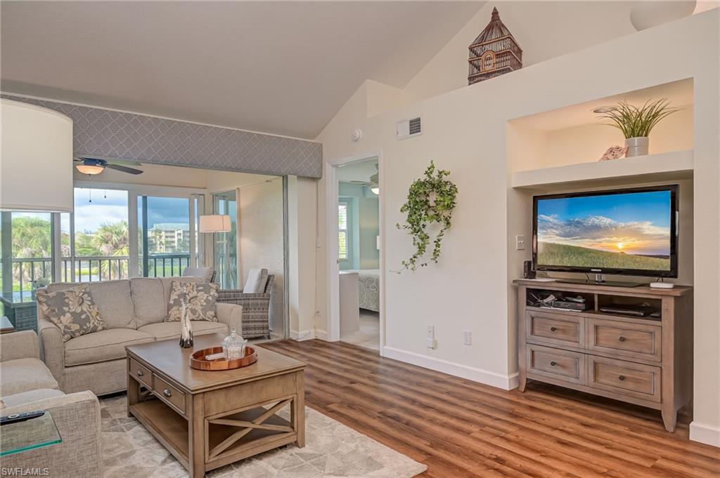 VILLAGES ON COURT SIDE - Residential