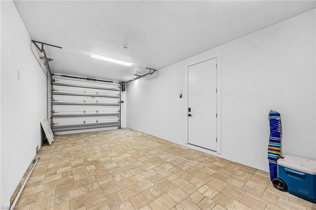 VENETIAN GARDENS - Residential